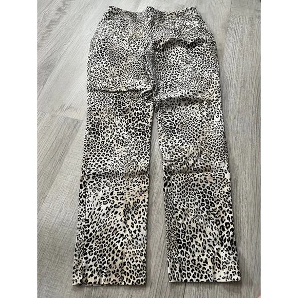 Chico’s so slimming animal print ankle pants size 4 - Picture 2 of 10